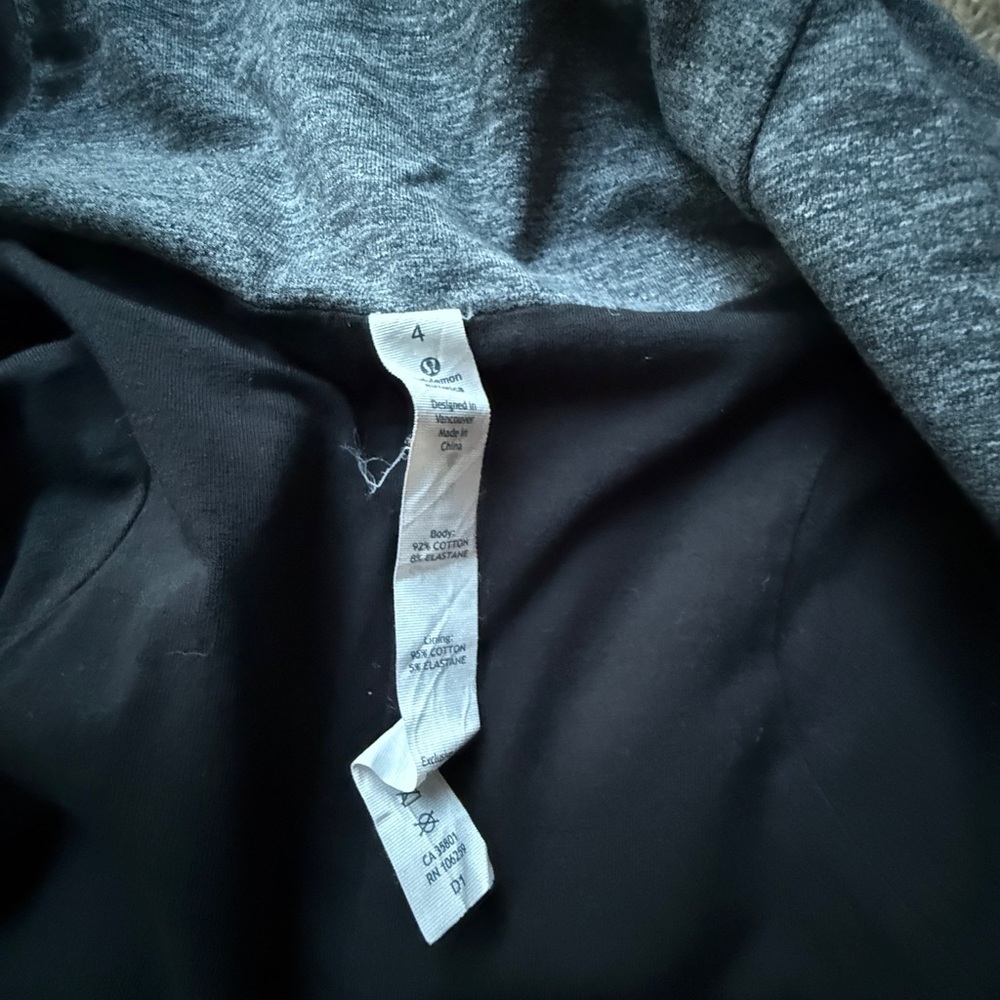 Lululemon That's A Wrap Sweater Jacket Grey Heathered Snow Slub Coal Sz 4 - Picture 3 of 5